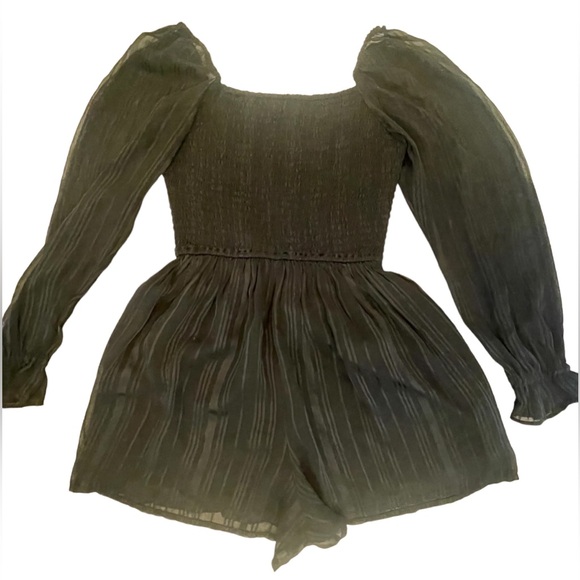 Abercrombie & Fitch Romper - Picture 2 of 8